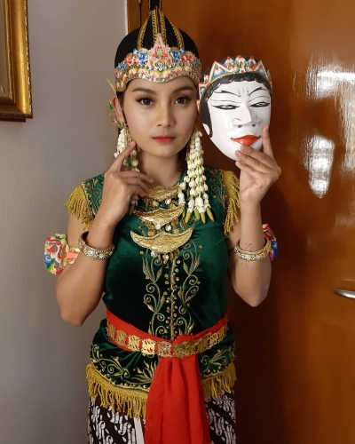 Sewa Baju Pengantin Jawa Pengantin Jogja Solo Pengantin Madura Jawa Timuran Malam Adat Jawa Di Jakarta Hub Hp Dan Wa 085211711318