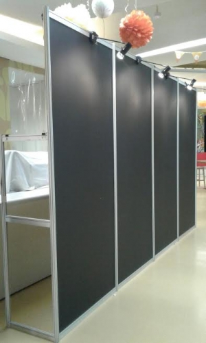 Sewa Panel Photo Hitam Dan Putih