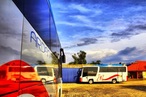 Sewa Bus Jobetabek (ardana Tour)